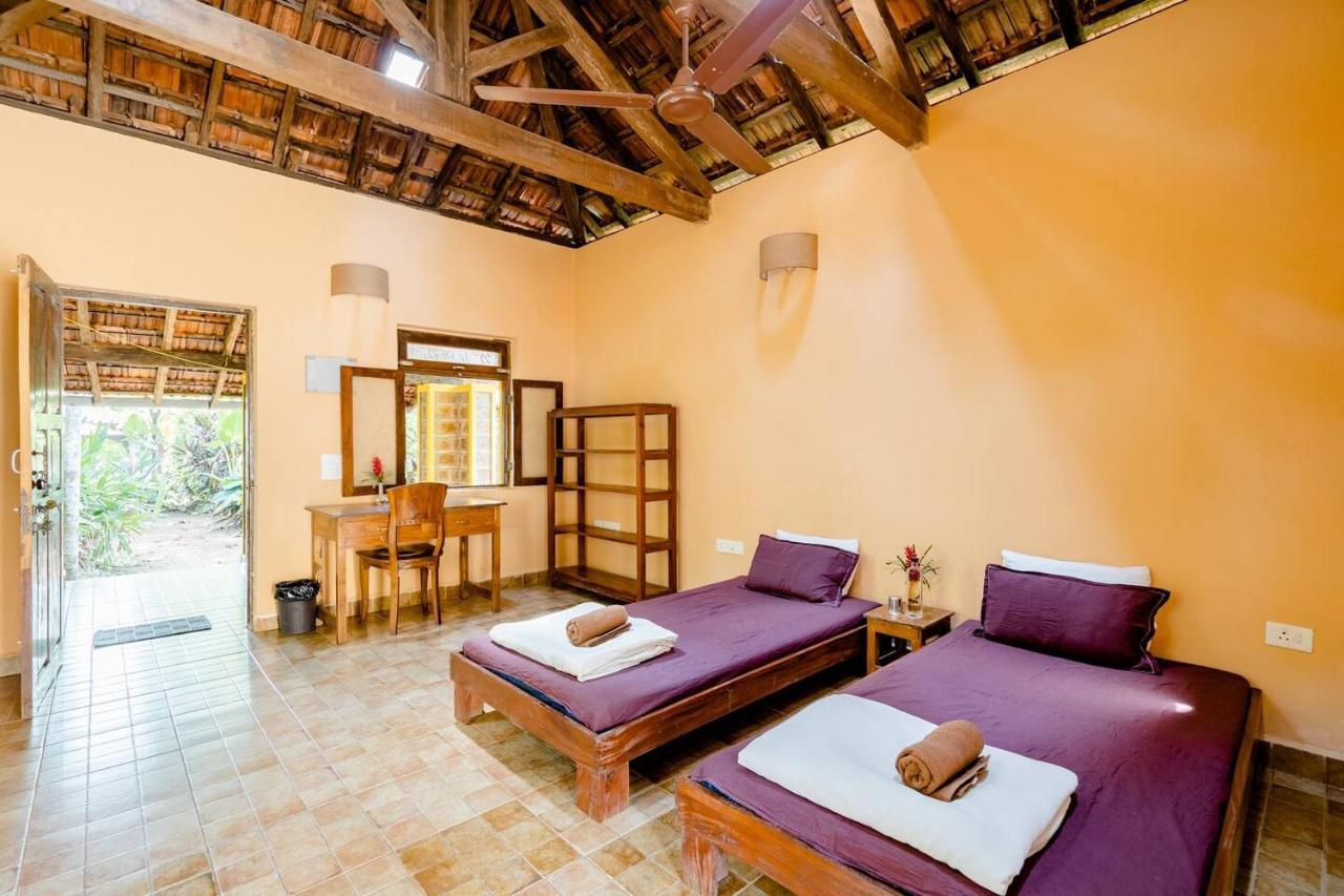Dudhsagar Plantation Villa Cormonem Kültér fotó