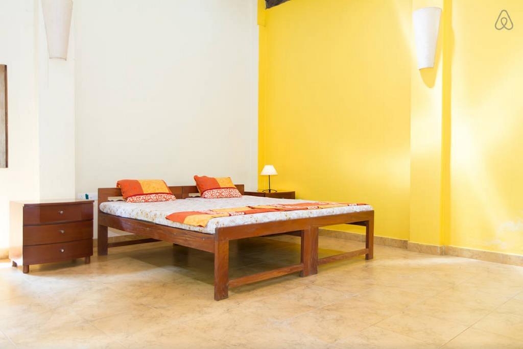Dudhsagar Plantation Villa Cormonem Szoba fotó