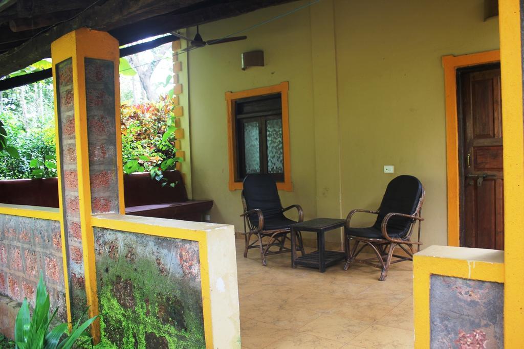 Dudhsagar Plantation Villa Cormonem Kültér fotó